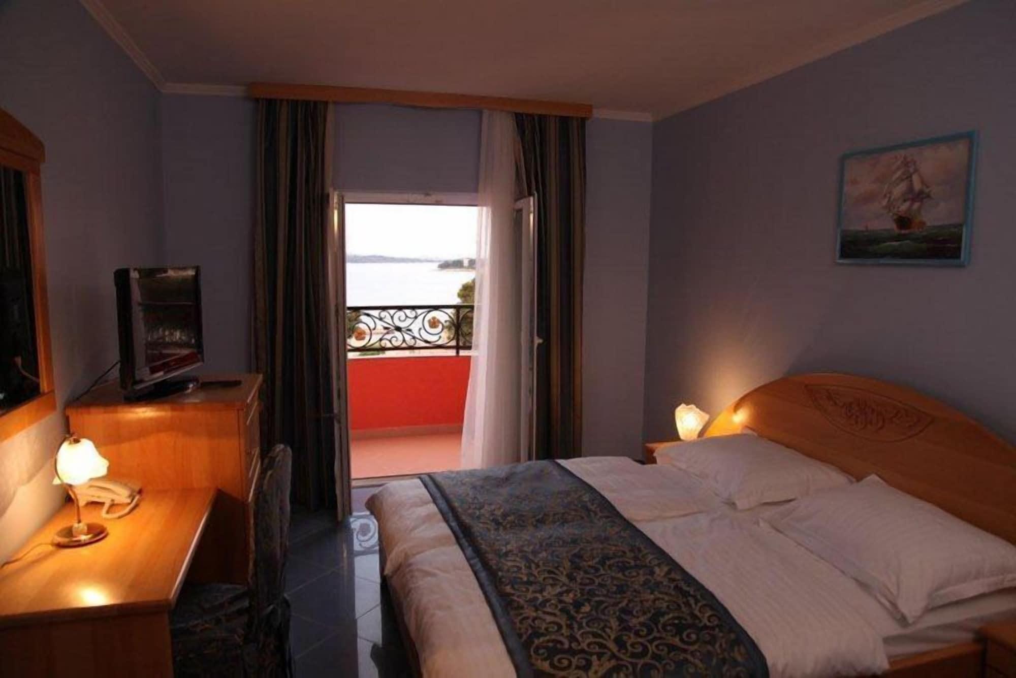 Hotel Miramare Vodice Eksteriør billede