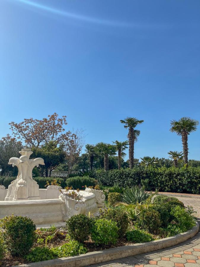 Hotel Miramare Vodice Eksteriør billede