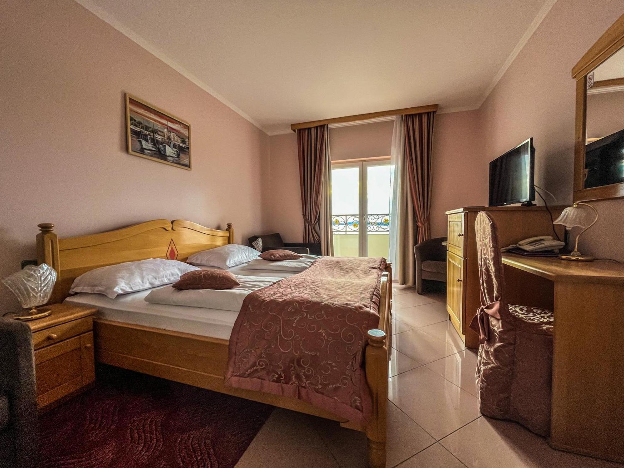 Hotel Miramare Vodice Eksteriør billede
