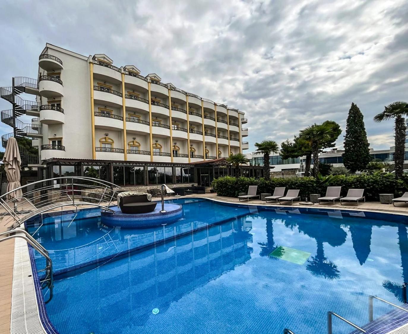 Hotel Miramare Vodice Eksteriør billede