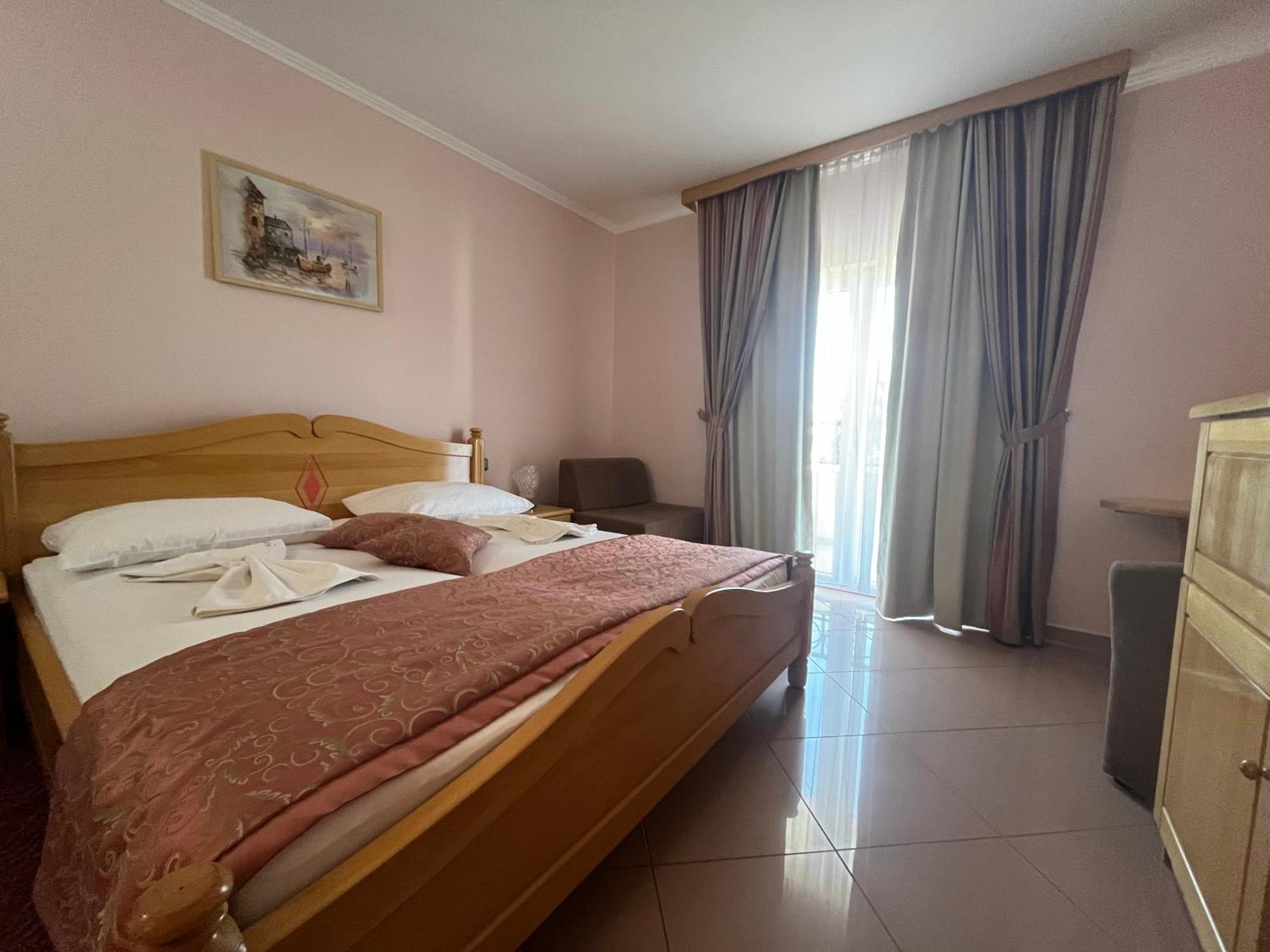 Hotel Miramare Vodice Eksteriør billede