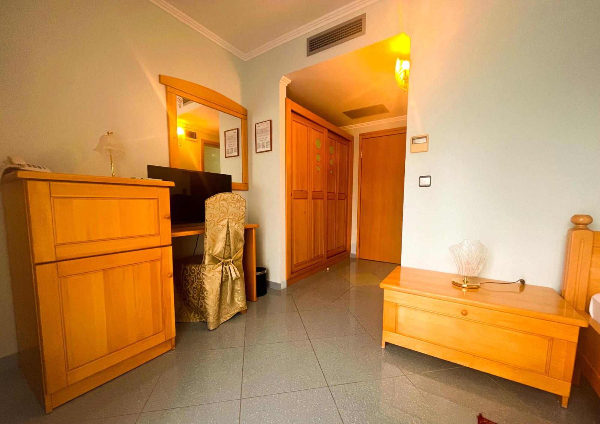 Hotel Miramare Vodice Værelse billede