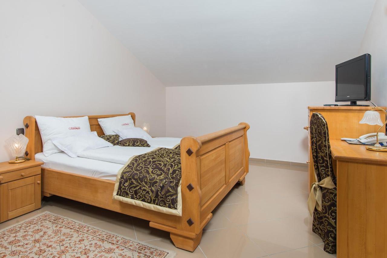Hotel Miramare Vodice Eksteriør billede