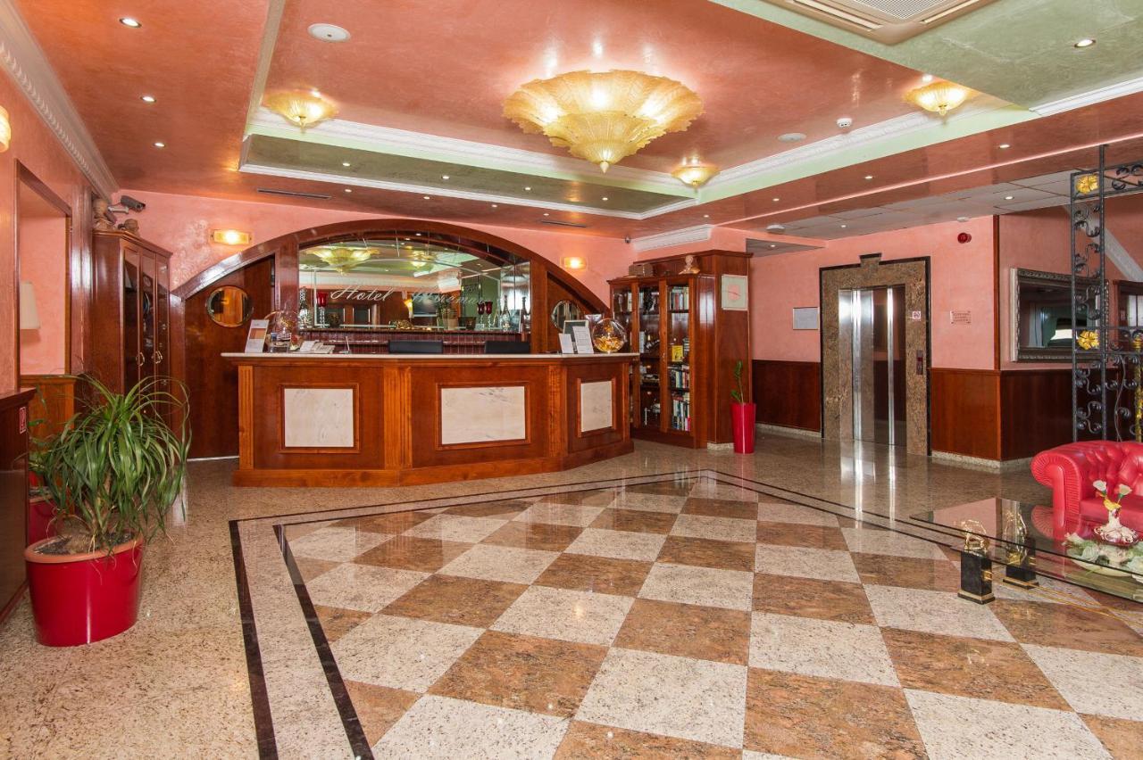 Hotel Miramare Vodice Eksteriør billede